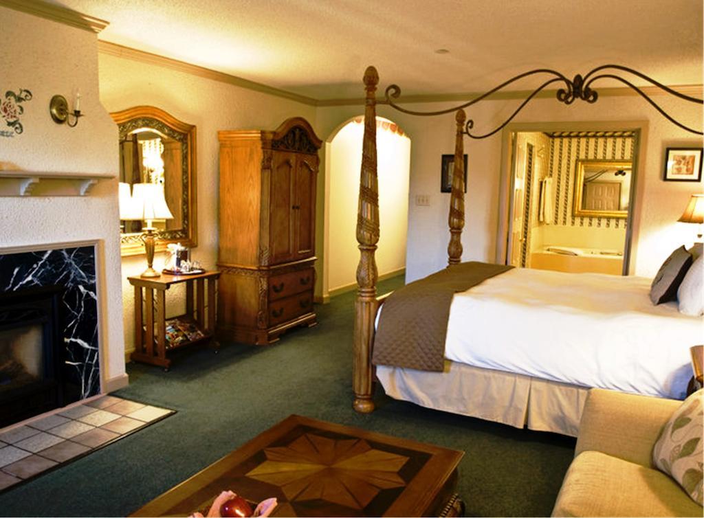 Bavarian Inn Шепърдстаун Стая снимка