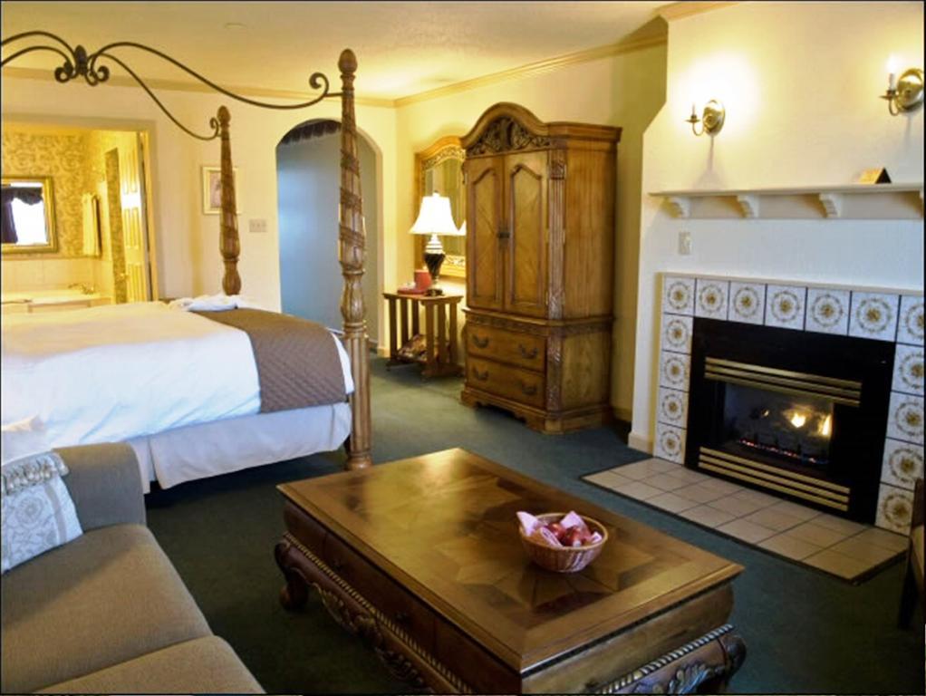 Bavarian Inn Шепърдстаун Стая снимка