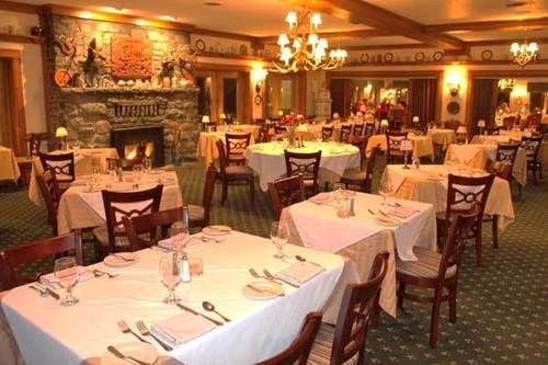 Bavarian Inn Шепърдстаун Екстериор снимка